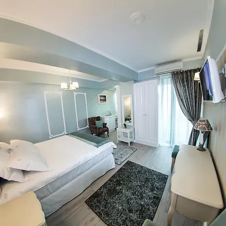 Blue Luxury Studio Mamaia